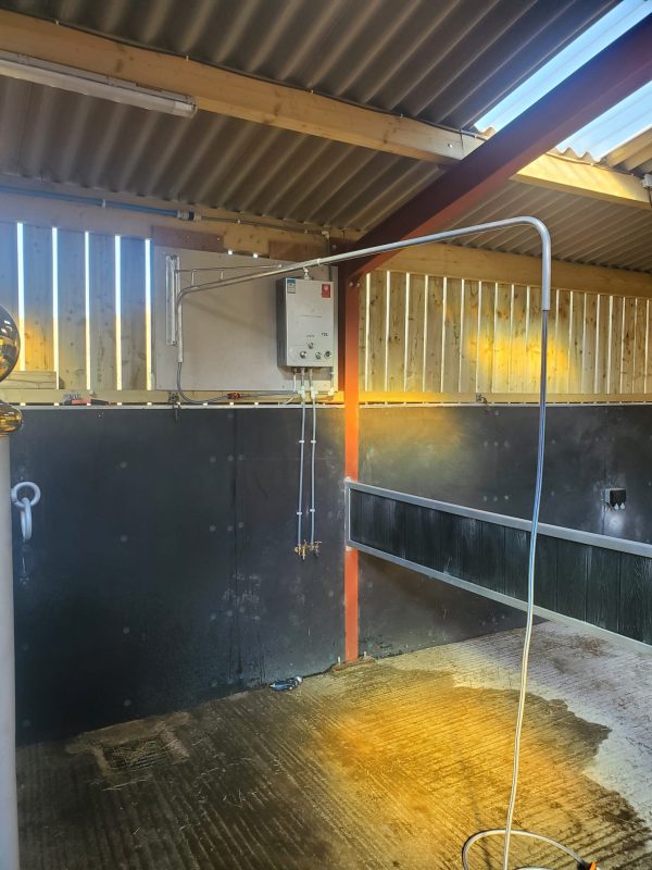 Aluminium Hose Washroom Boom - Image 3