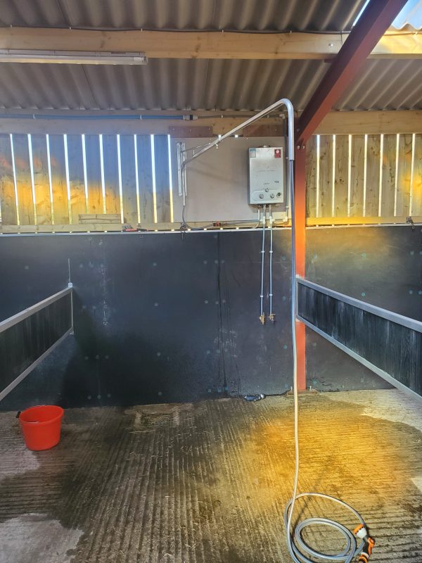 Aluminium Hose Washroom Boom - Image 4